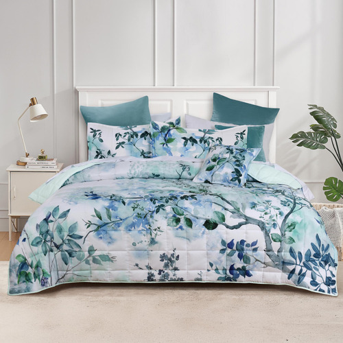 White Woodbury Bedspread Set
