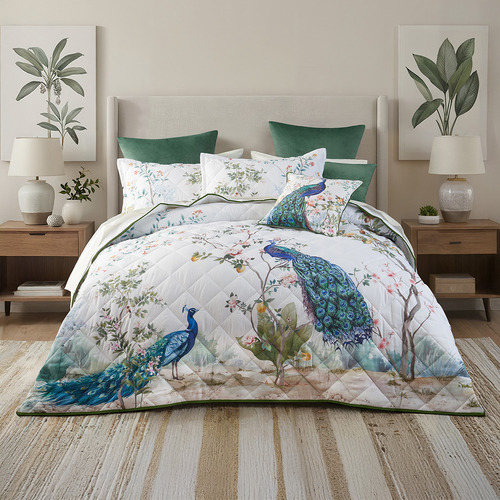 Priya Bedspread Set