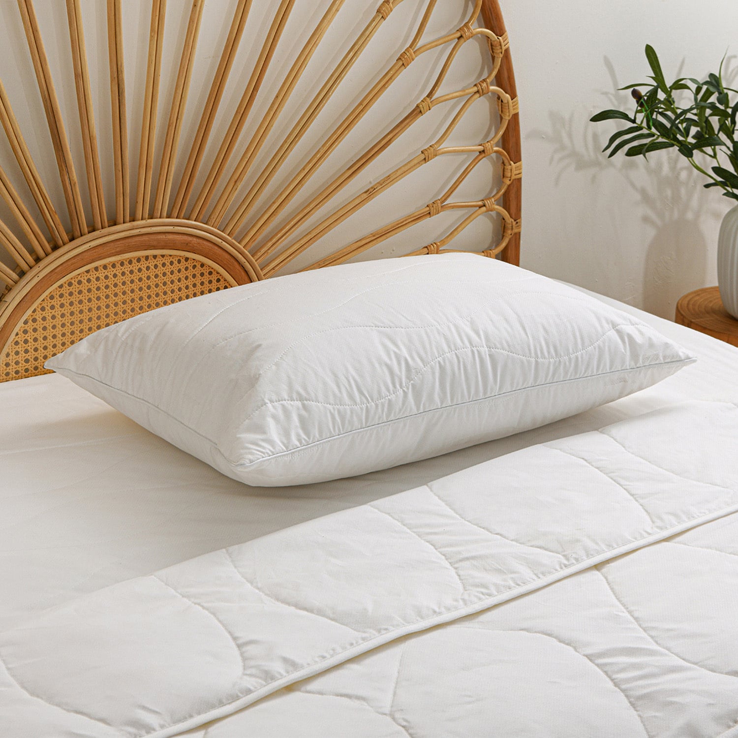 Cool Ease Bamboo-Blend Pillow