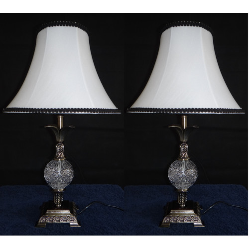 Florence Table Lamp With Black Rim