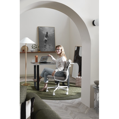 Eames-Premium-Replica-Soft-Pad-Management-Office-Chair