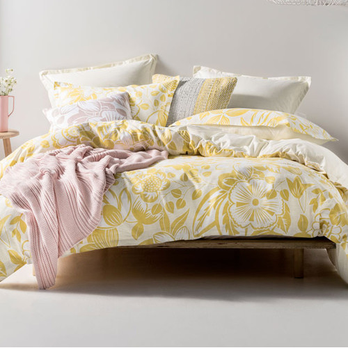 Miramar Pineapple Quilt Cover Set Temple & ster