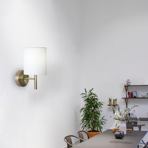 Garrett-Metal-Wall-Light