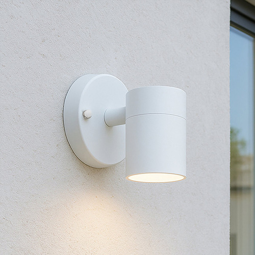 Tucker Outdoor Wall Light