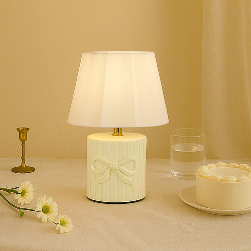Sison Ceramic Table Lamp