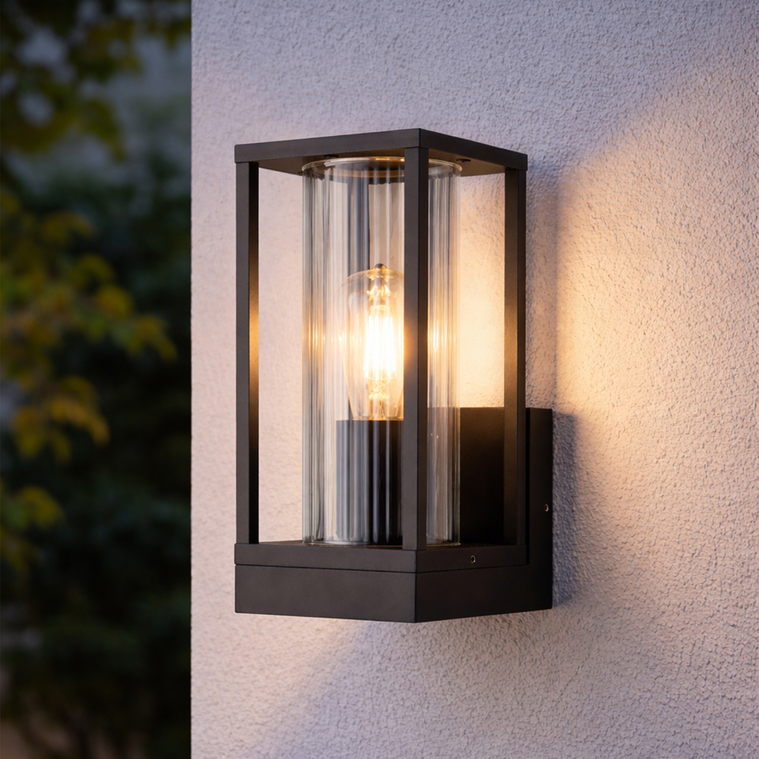 Roth Outdoor Wall Light