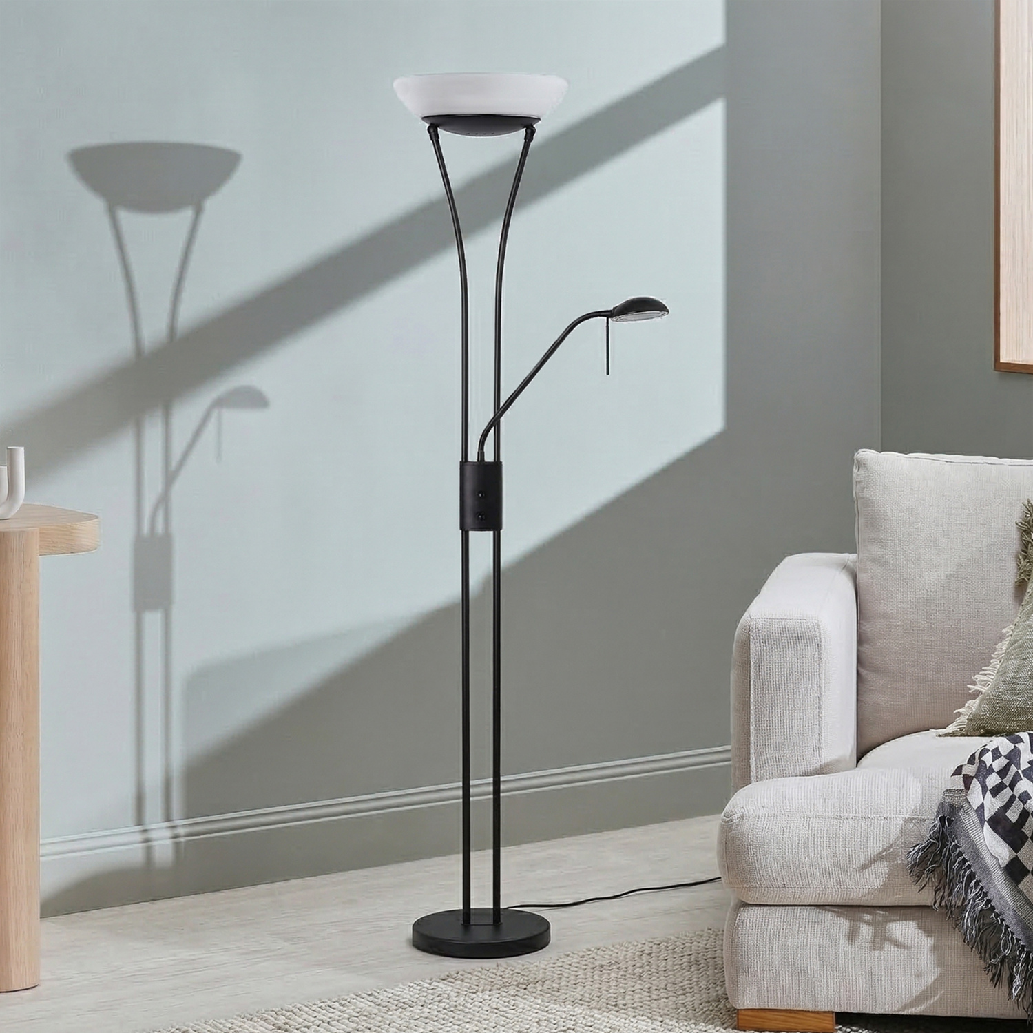 White Saint-Gratien LED Metal Floor Lamp