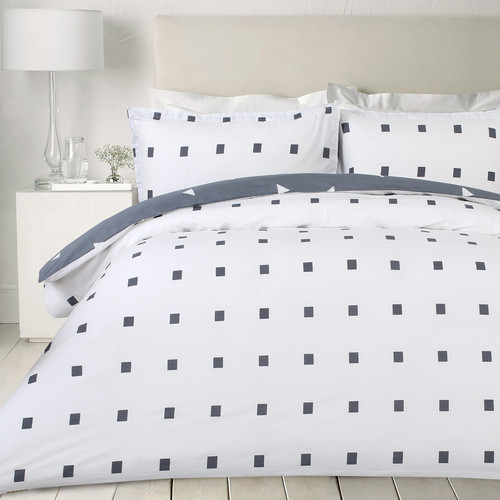 Dreamaker White & Square Printed Egyptian Cotton Quilt Cover Set