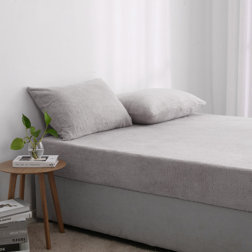 Dreamaker Teddy Fleece Fitted Sheet Set & Reviews Temple & ster