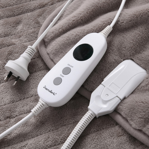 Dreamaker Faux Mink Heated Throw Temple & ster