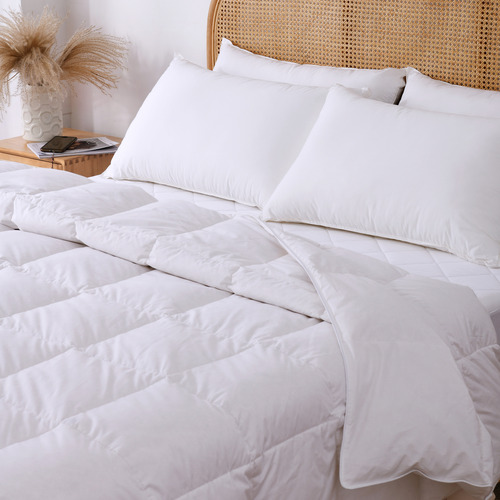 White-Duck-Down-and-Feather-Extra-Warm-Winter-Quilt-900919