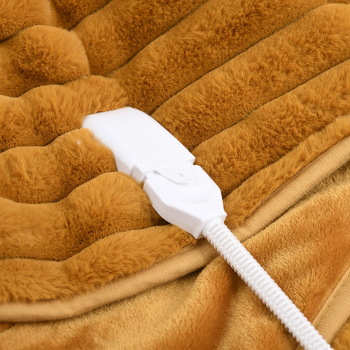 Chunky-Faux-Fur-Heated-Throw