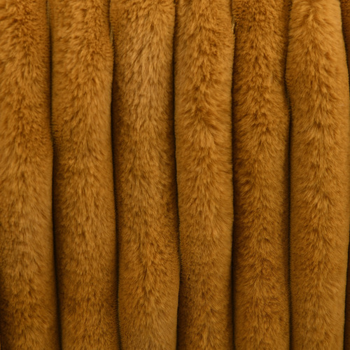 Chunky-Faux-Fur-Heated-Throw