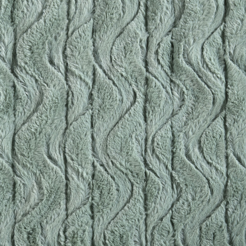 Extra-Large-Faux-Fur-Heated-Throw