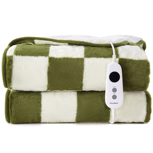Checkered-Faux-Fur-Heated-Throw