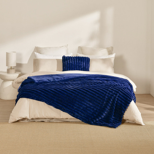 Chunky Embossed Fleece Cushion