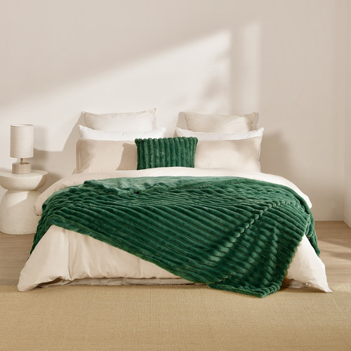 Chunky Embossed Fleece Cushion