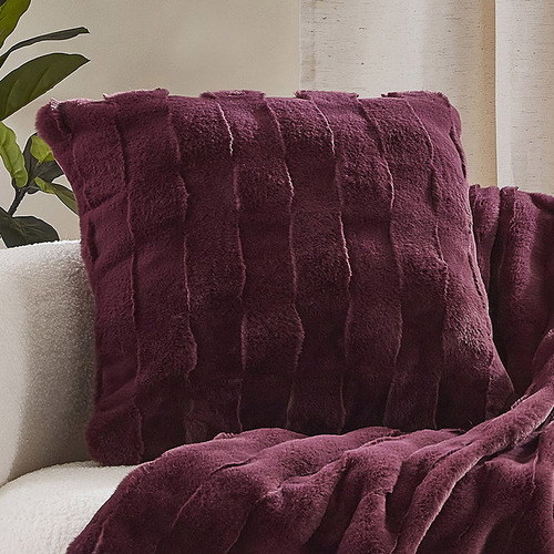 Basketweave-Faux-Fur-Cushion