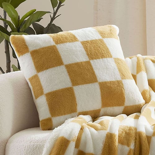 Checkered-Plush-Faux-Fur-Cushion