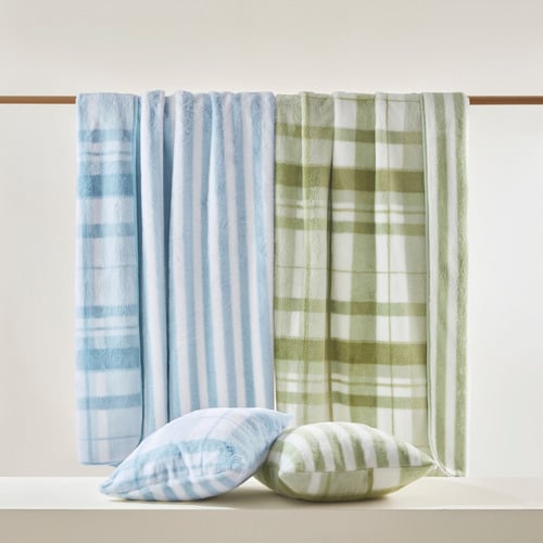 Wynter Reversible Faux Fur Throw