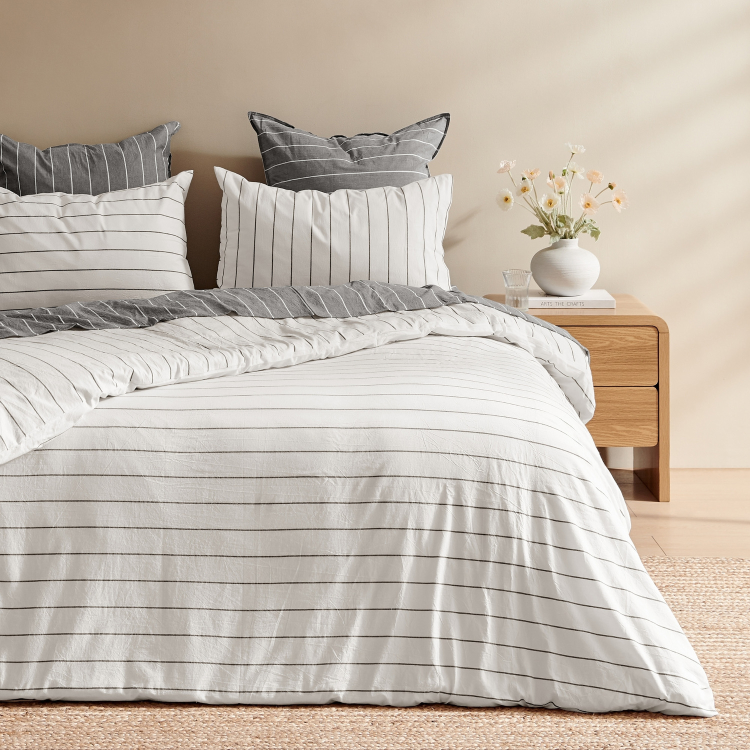 White & Graphite Zinnia Washed Cotton Reversible Quilt Cover Set