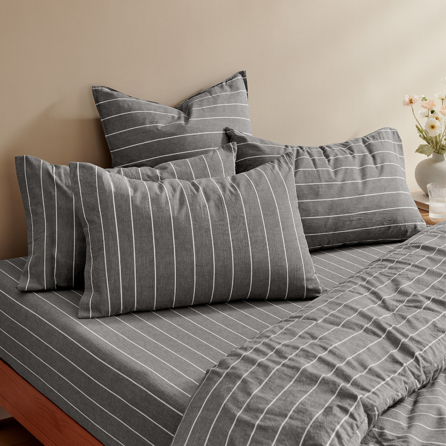 Graphite & White Zinnia Washed Cotton Reversible Quilt Cover Set