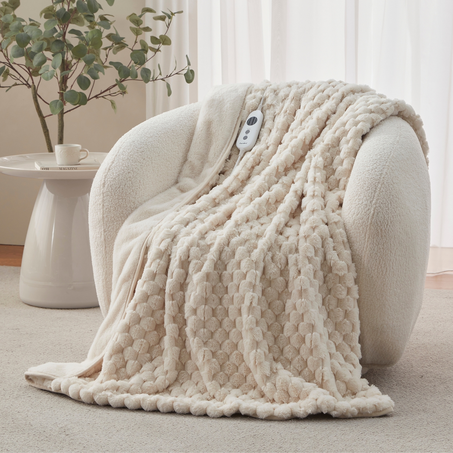 Melisande Faux Fur Heated Throw