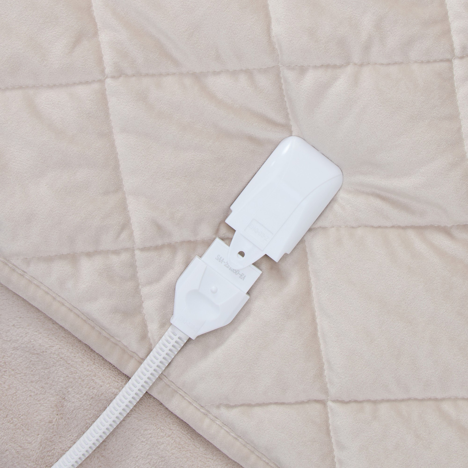 Horace French Velvet & Fleece Heated Throw