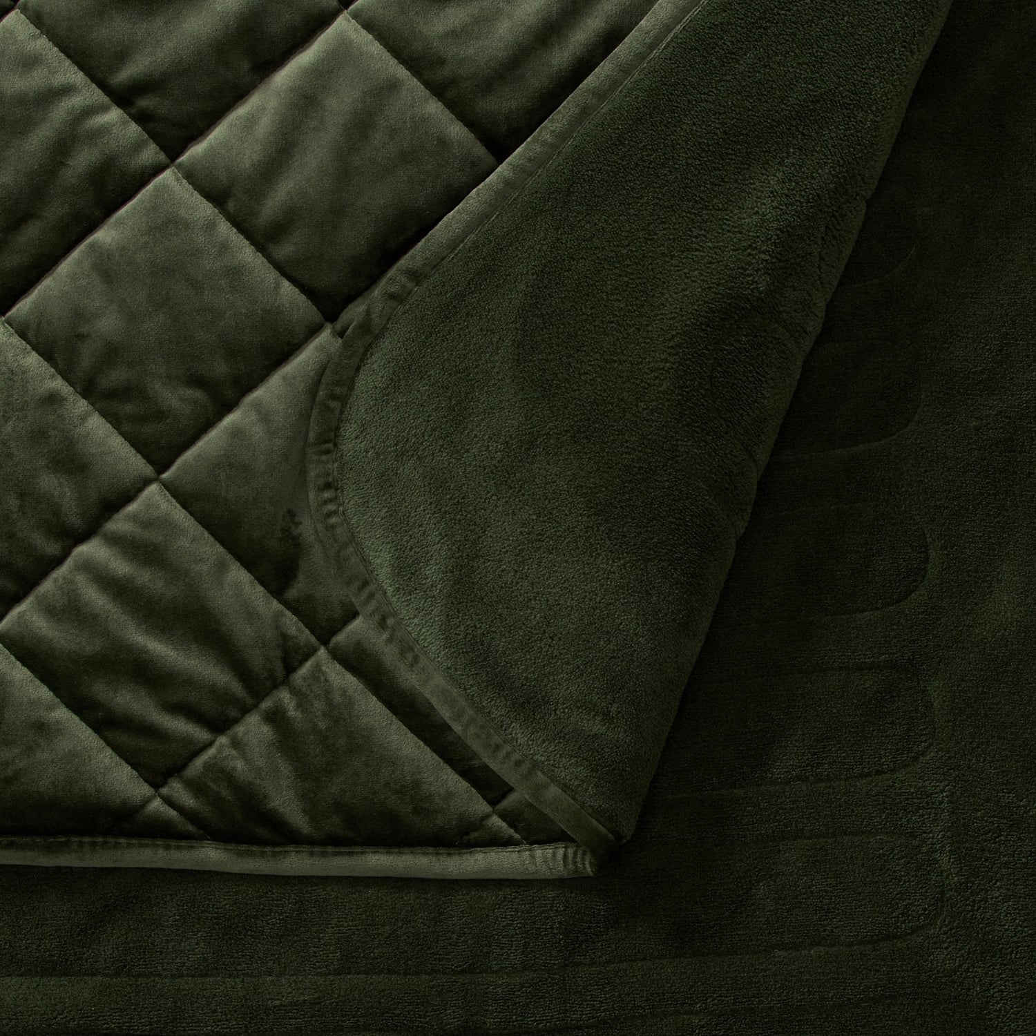 Horace French Velvet & Fleece Heated Throw