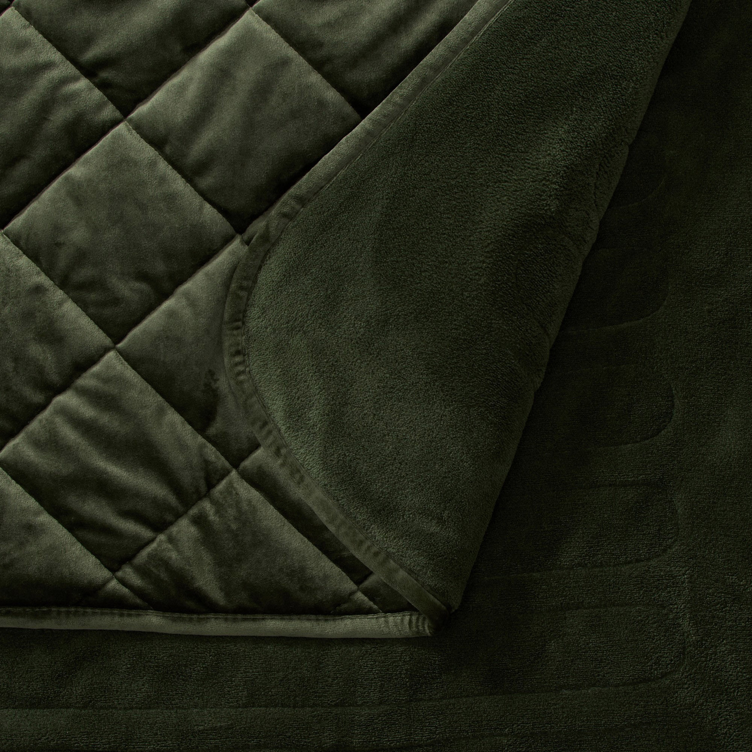 Horace French Velvet & Fleece Heated Throw