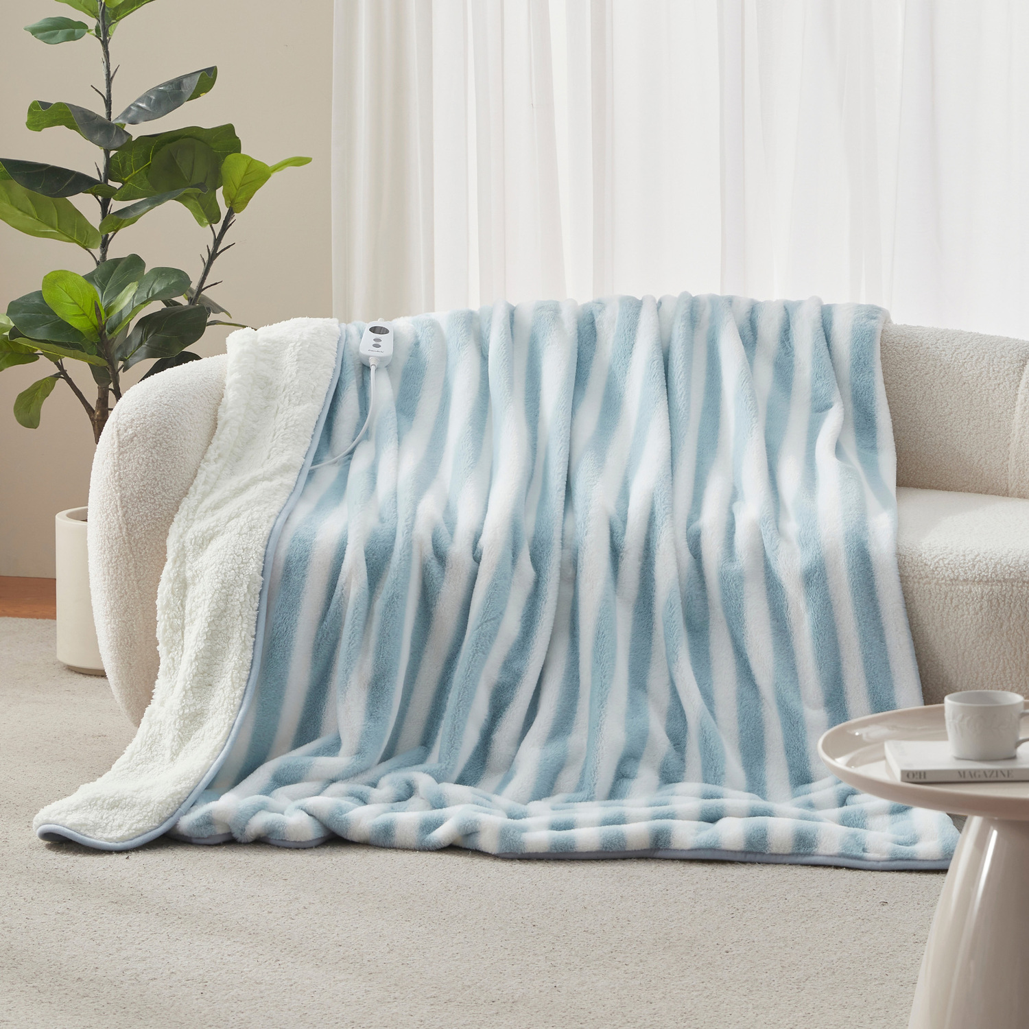 Seraph Fleece & Sherpa Heated Throw