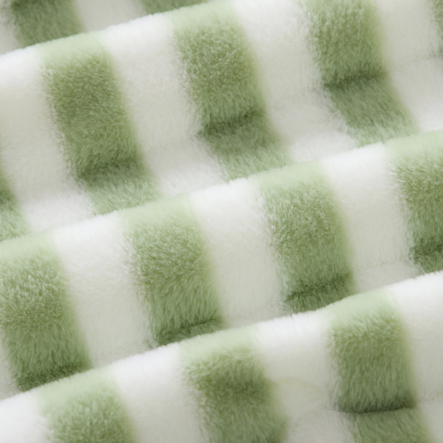 Seraph Fleece & Sherpa Heated Throw