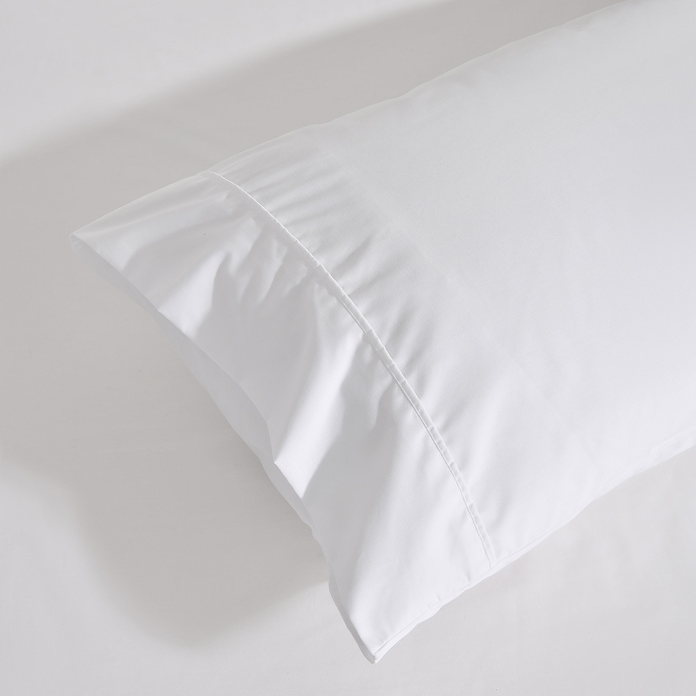 Dreamaker Cotton-Blend Pillowcases