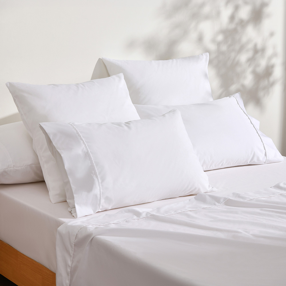 Dreamaker Cotton-Blend European Pillowcases