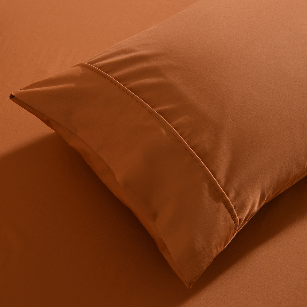 Dreamaker Cotton-Blend Pillowcases