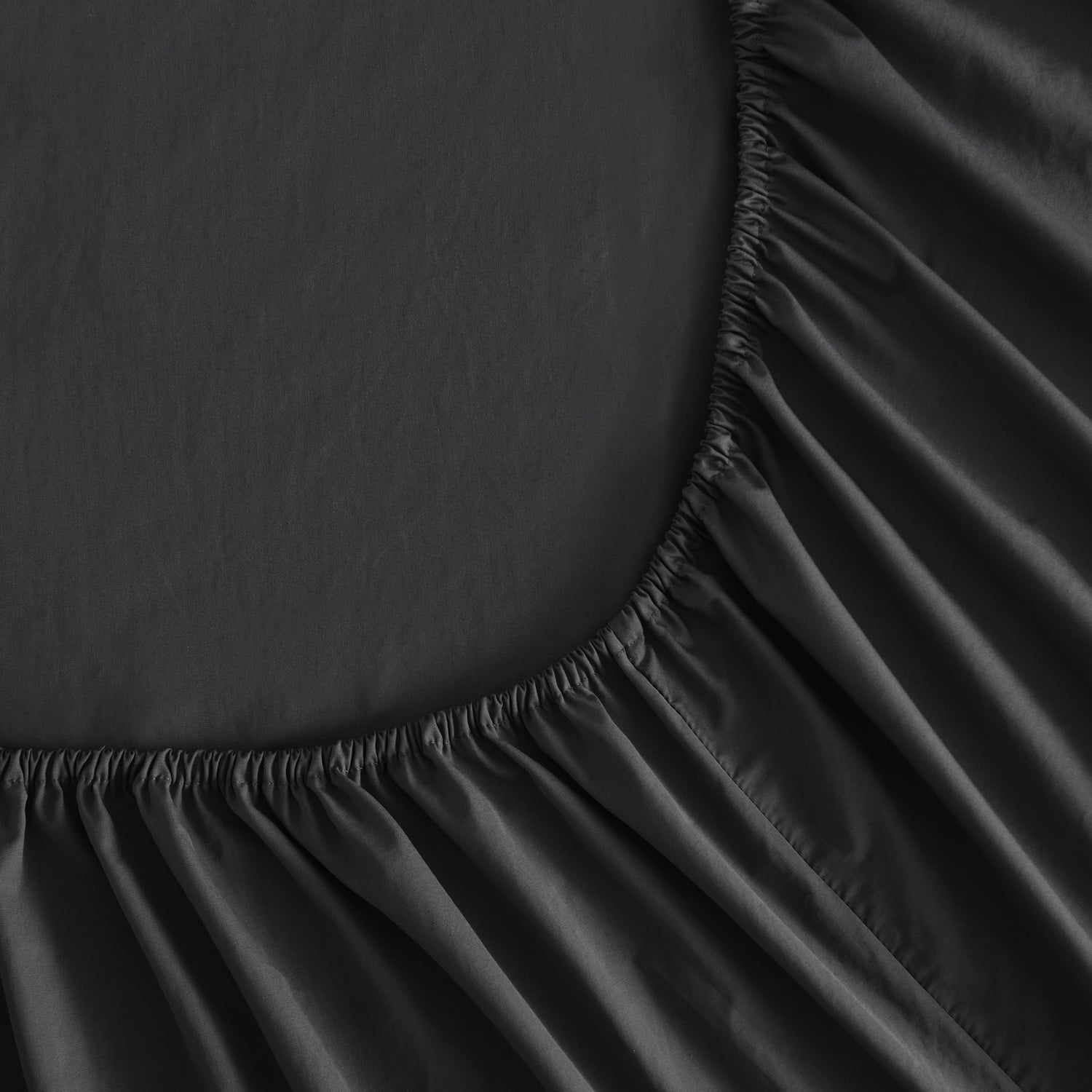 Dreamaker Cotton-Blend Fitted Sheet Set