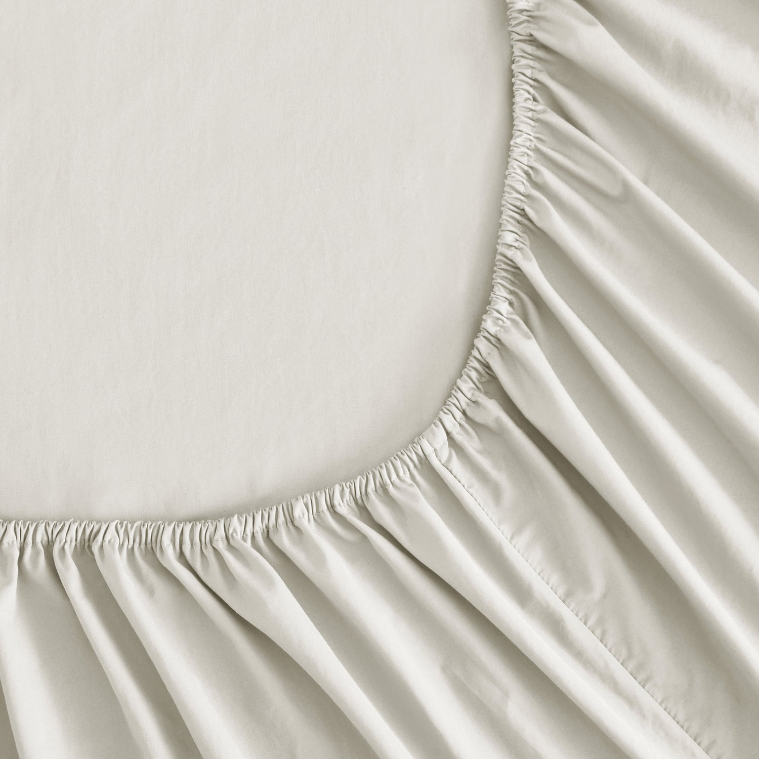 Dreamaker Cotton-Blend Fitted Sheet Set