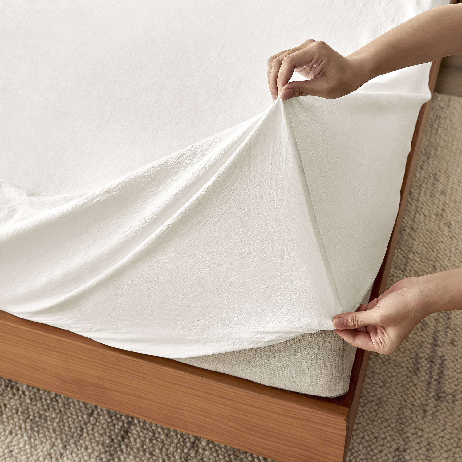 Carmine Cotton Fitted Sheet Set