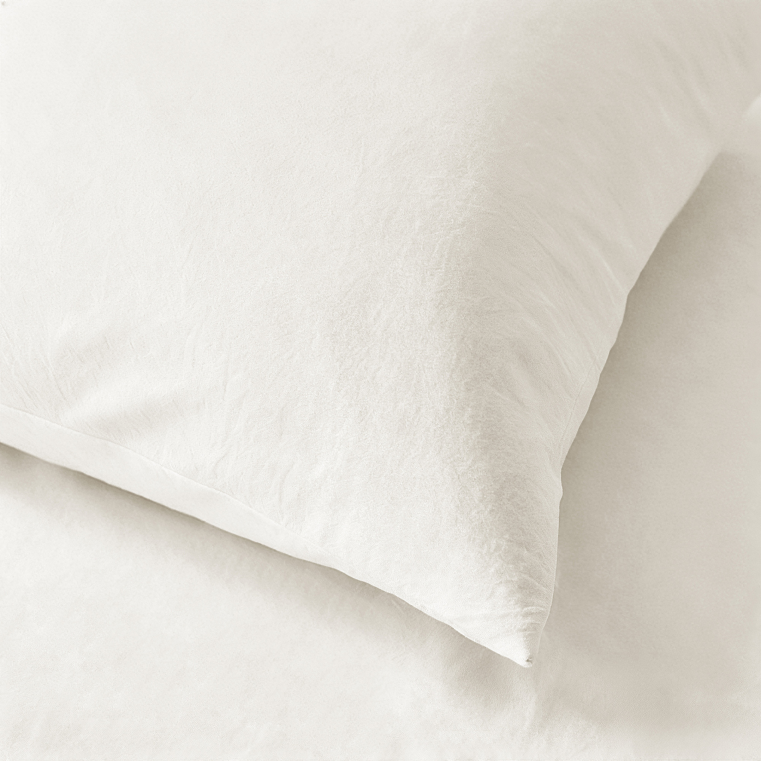 Carmine Cotton Pillowcases