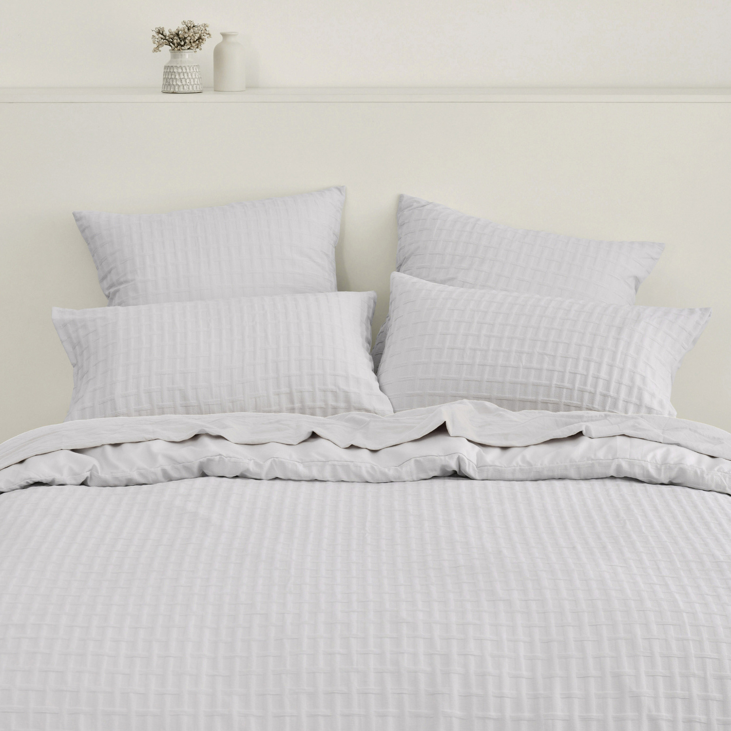 Iris-Jacquard-Quilt-Cover-Set