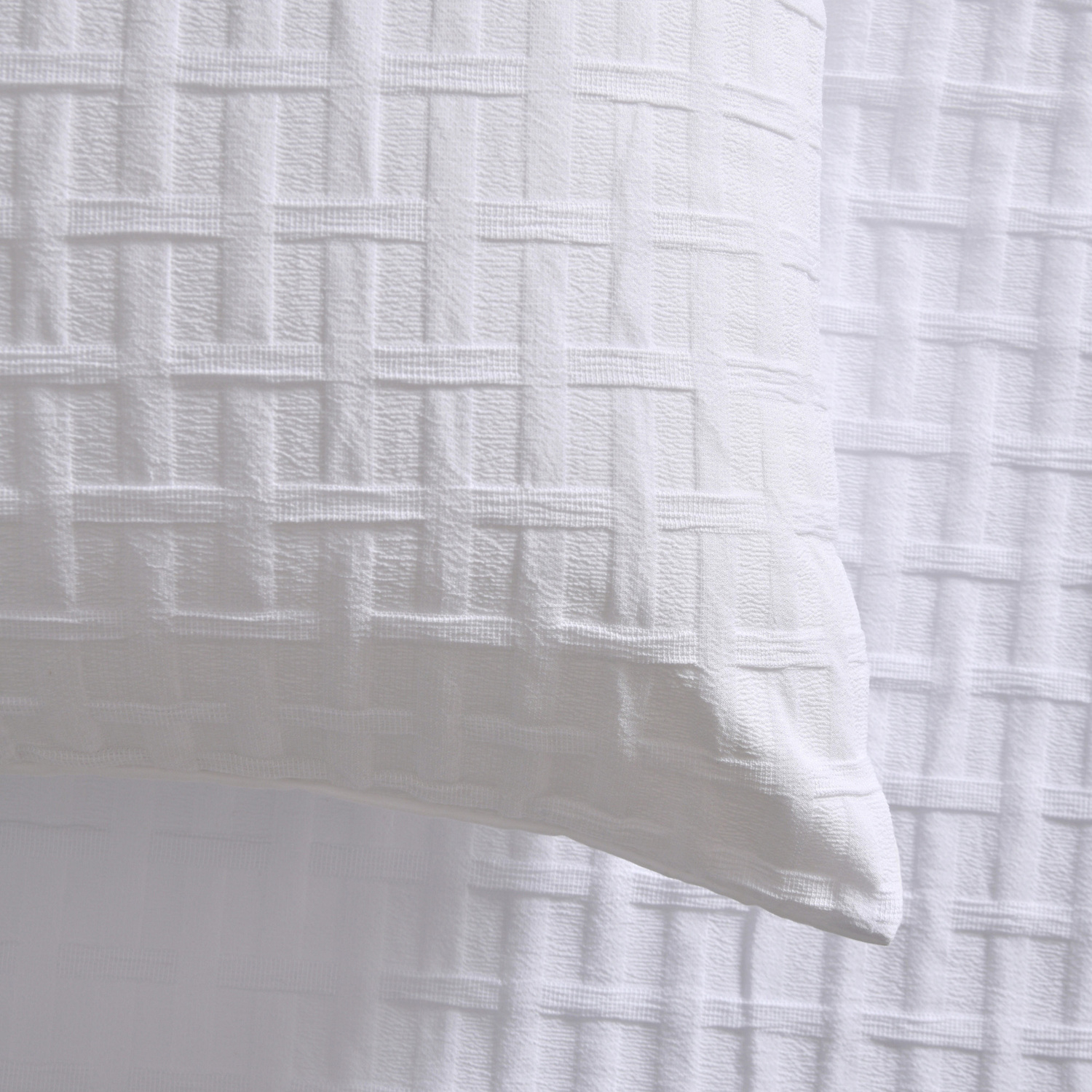 Iris-Jacquard-Quilt-Cover-Set