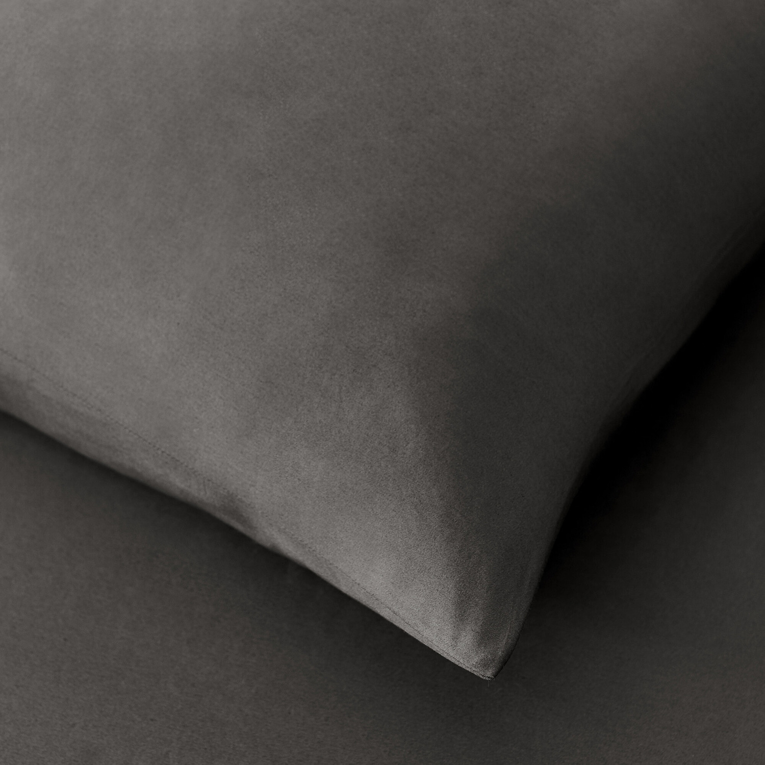 Gavin Cotton Sateen Pillowcases
