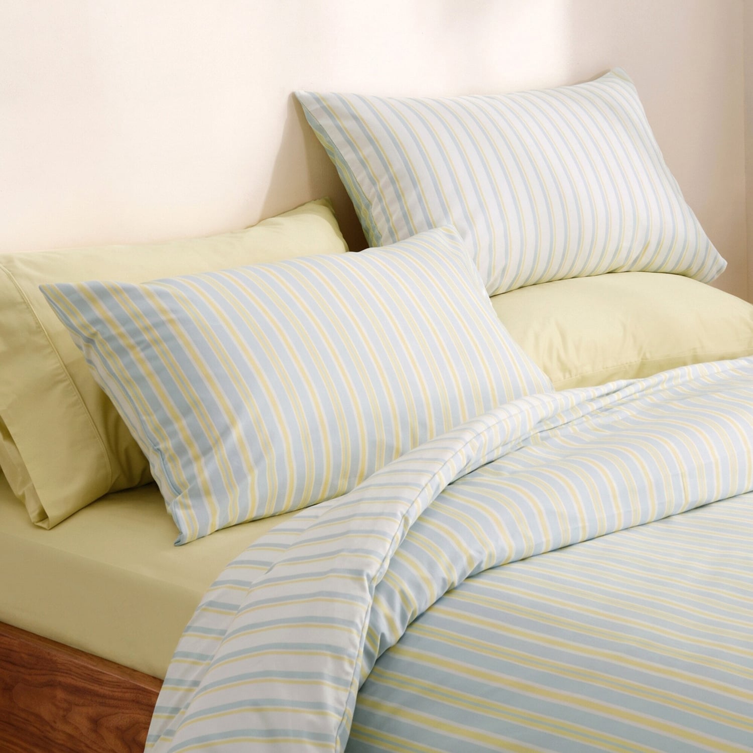 Hendrix Cotton Percale Reversible Quilt Cover Set