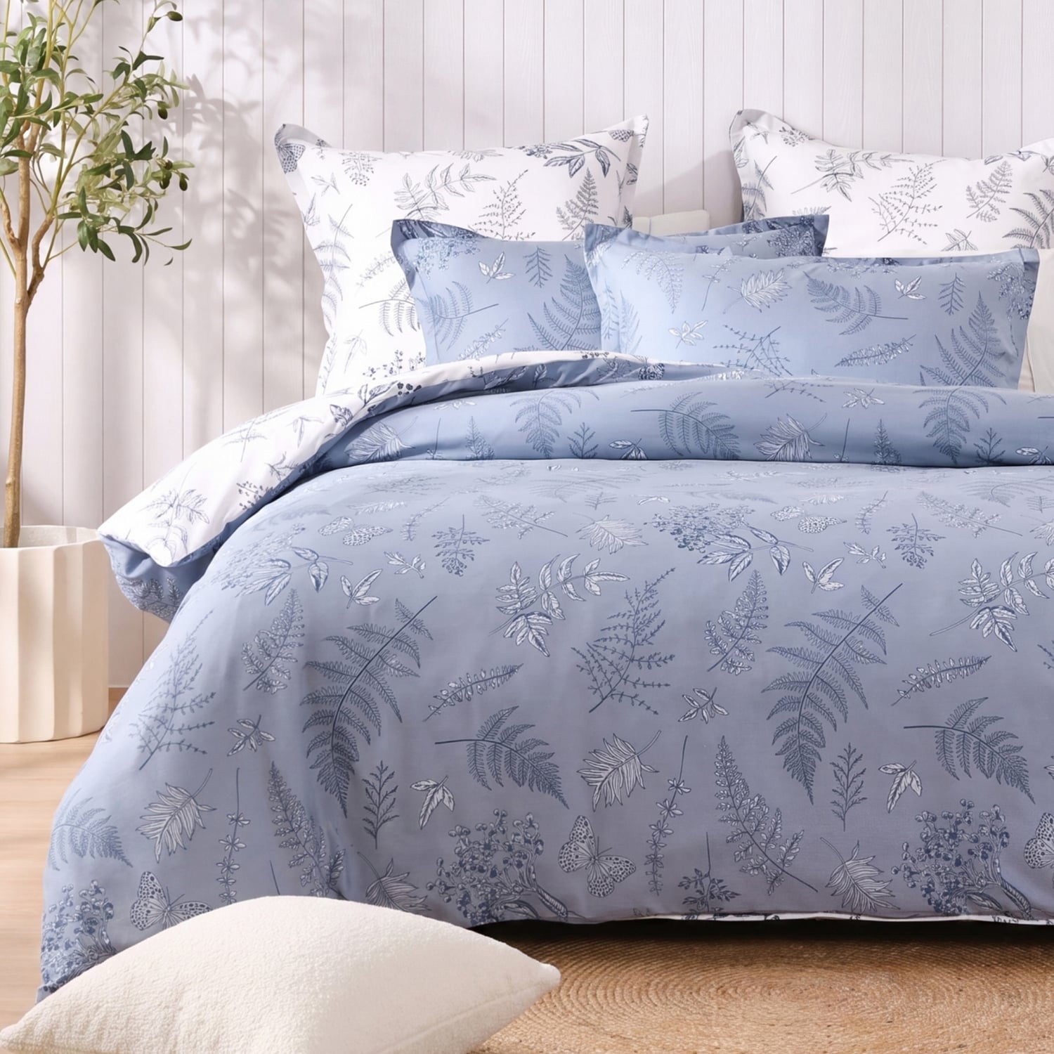 Daphne Cotton Sateen Reversible Quilt Cover