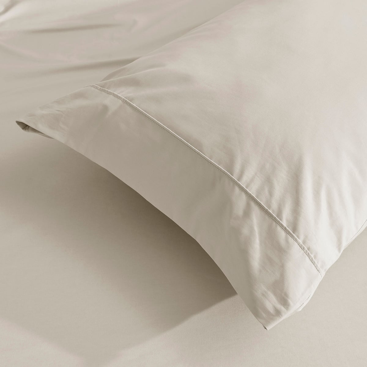 Ropert Cotton Percale Fitted Sheet Set
