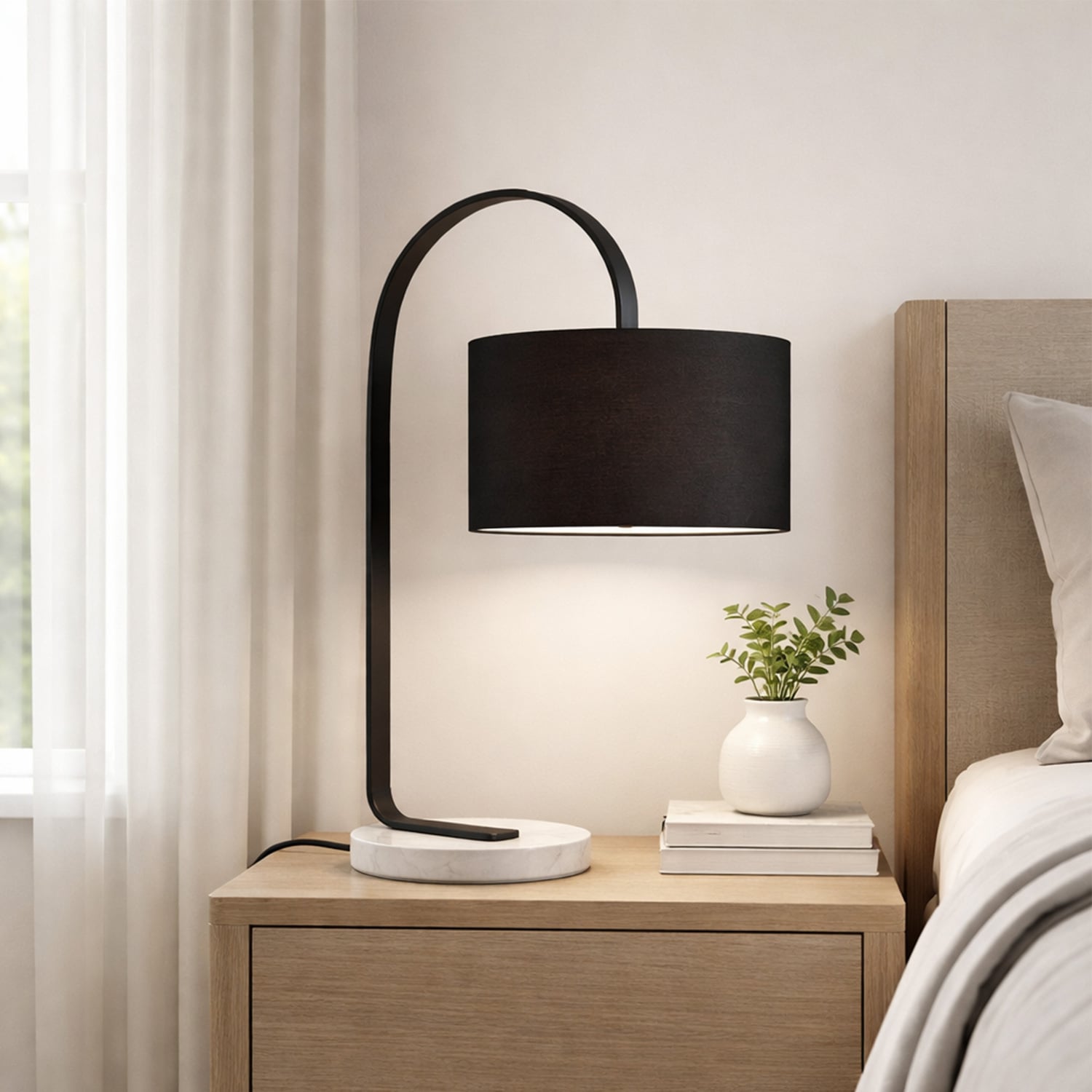 Black Nada Marble Table Lamp