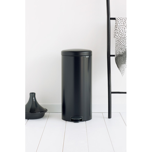 Brabantia-Newicon-20L-Pedal-Bin