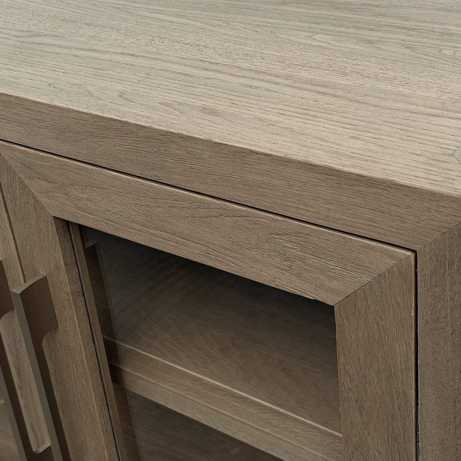 Balto 4 Door Oak Wood TV Unit