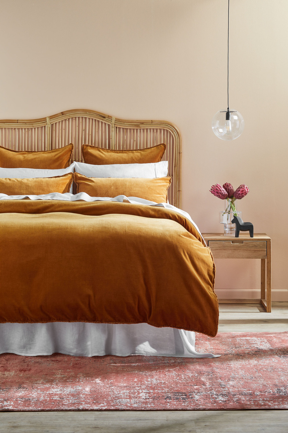 Rustic-Olwen-Oak-Wood-Bedside-Table