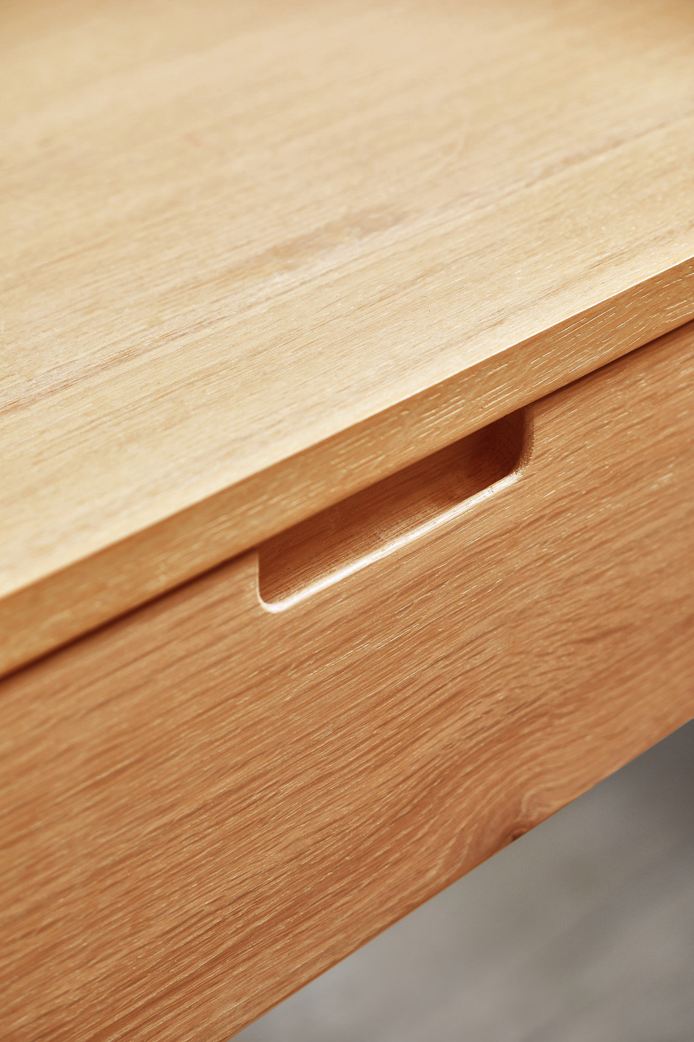 Rustic-Olwen-Oak-Wood-Bedside-Table
